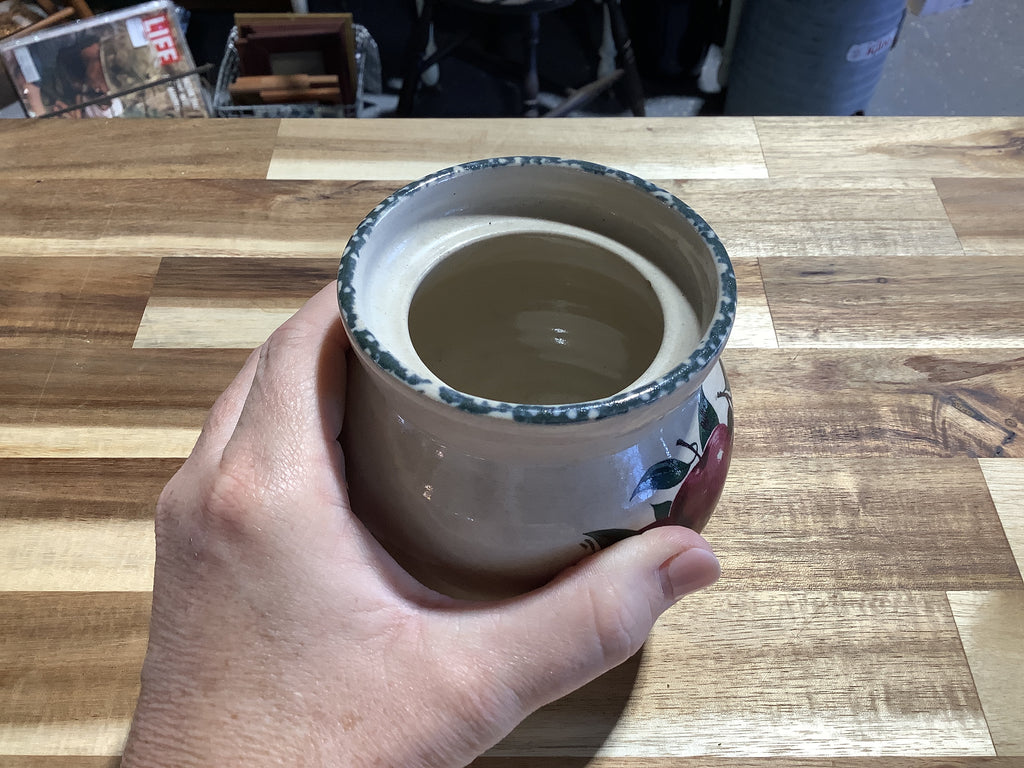 Small Apple Crock missing lid