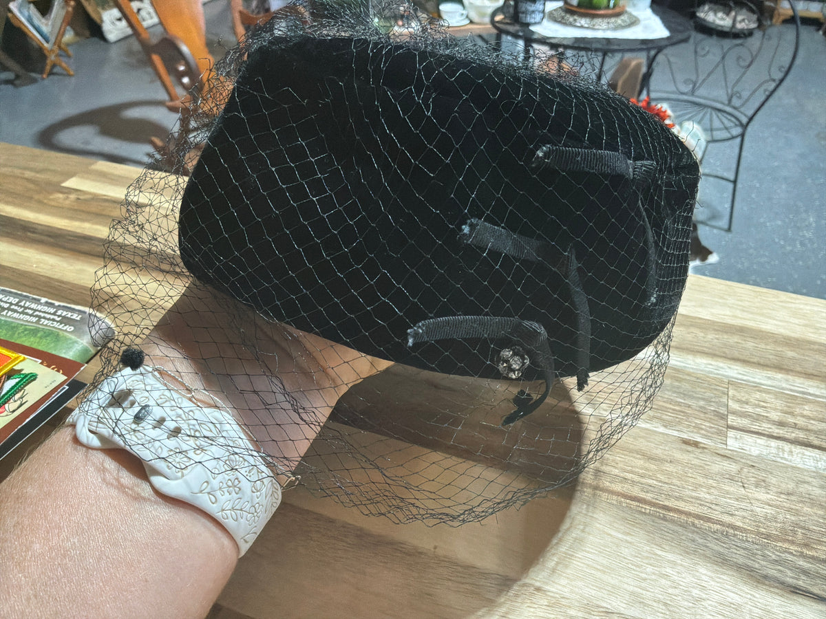 vintage women’s hats