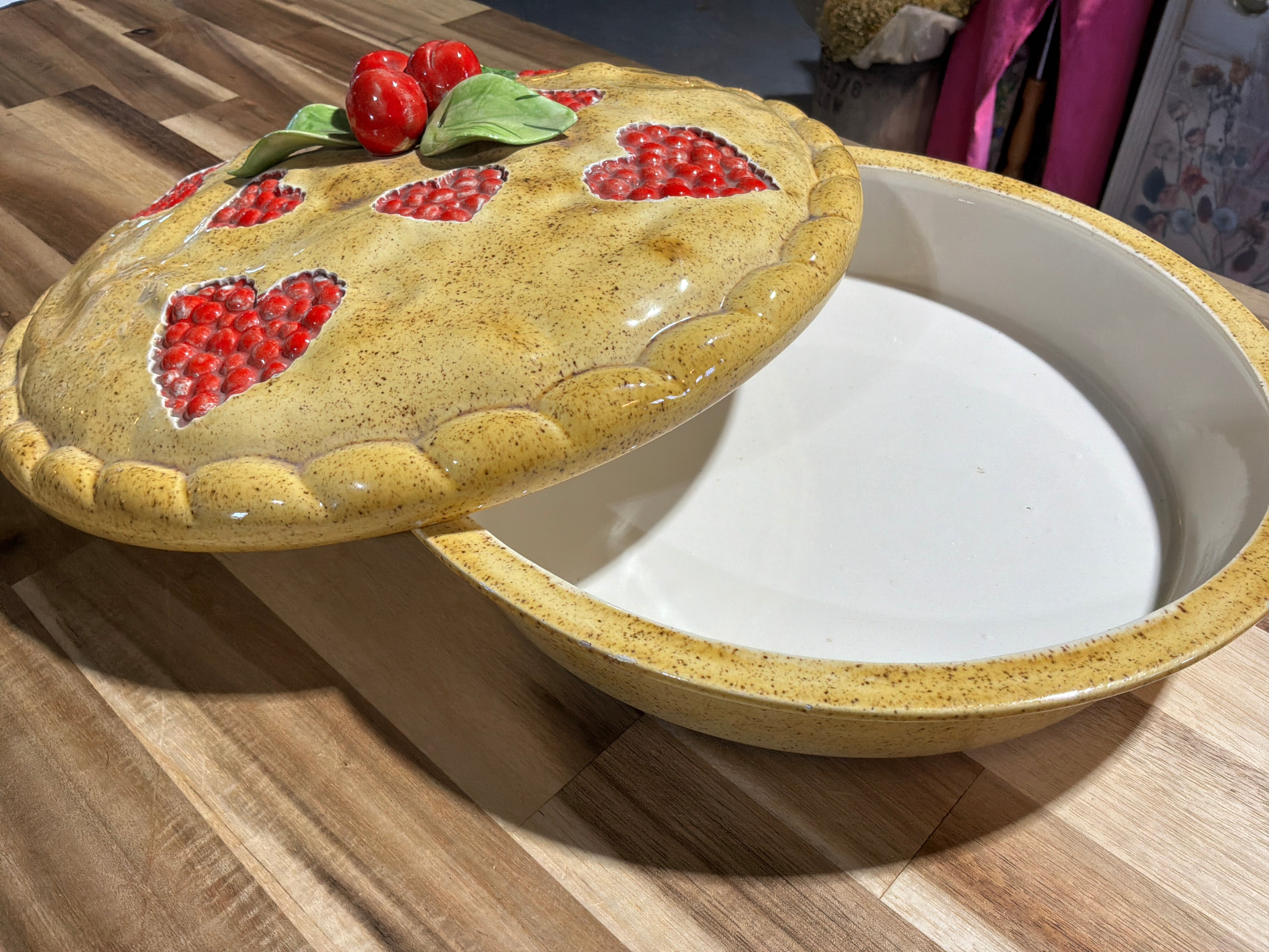 Pie covered dish
