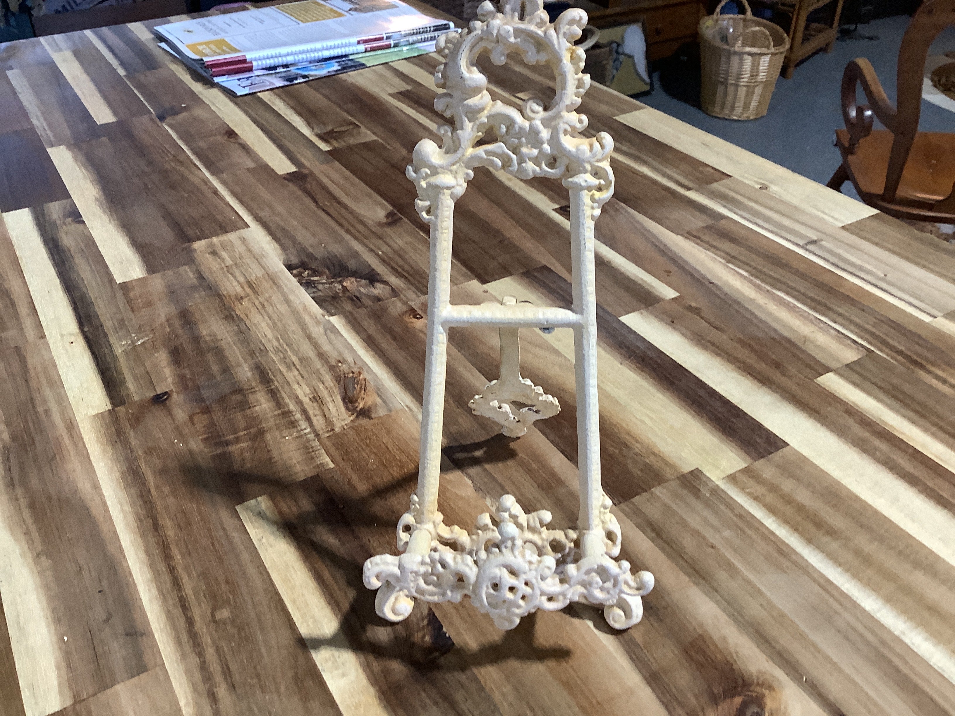 Cast Iron Small Easel