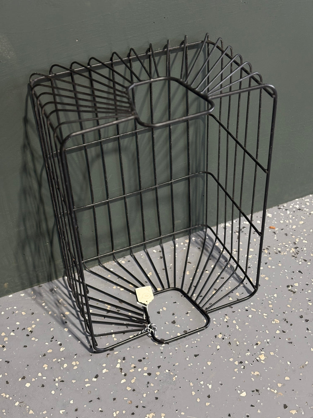 Black Wire Basket w/handles