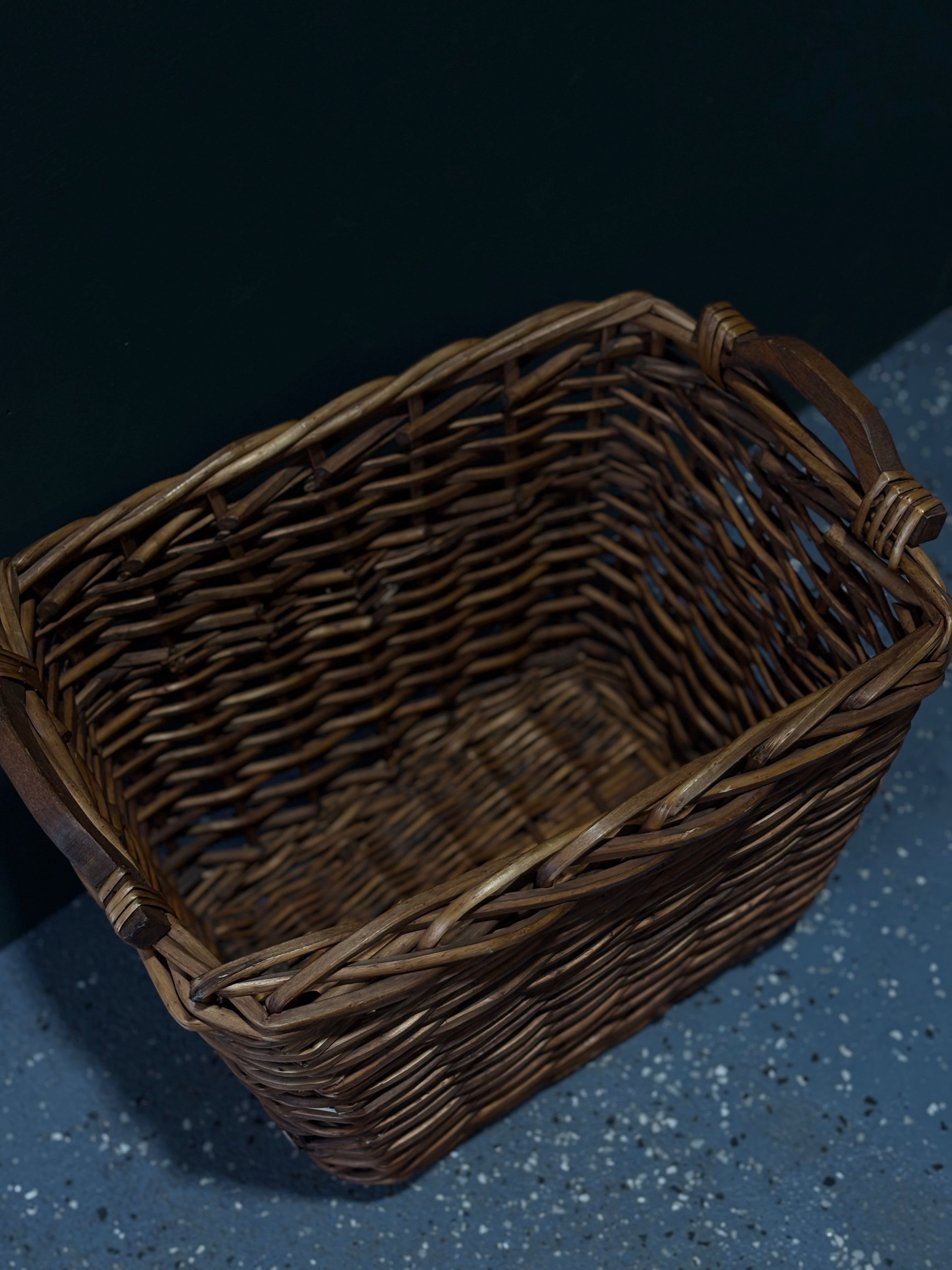 Large Wicker Basket w/Wood Handles